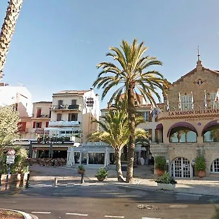Rénové Pour 2 Personnes Au Lavandou Avec Parking - Fr-1-251-871 Appartement Le Lavandou